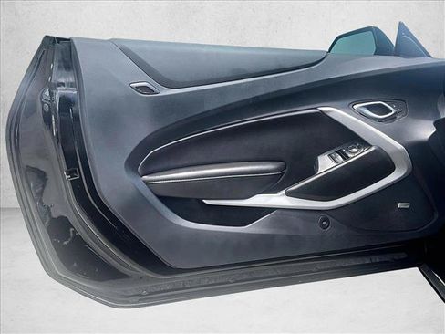 Used 2023 Chevrolet Camaro LT w/ Technology Package RWD image 18