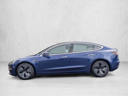 Used 2018 Tesla Model 3 Mid Range image 9