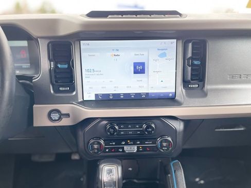 Used 2022 Ford Bronco Outer Banks image 15