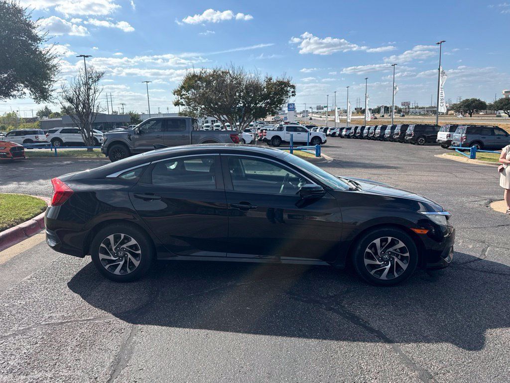 Used 2018 Honda Civic EX image 4