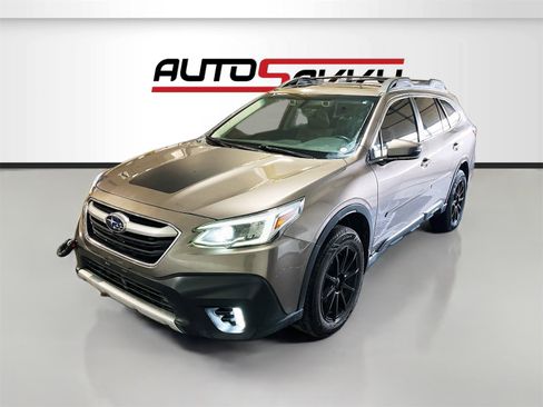 Used 2021 Subaru Outback Limited XT image 3