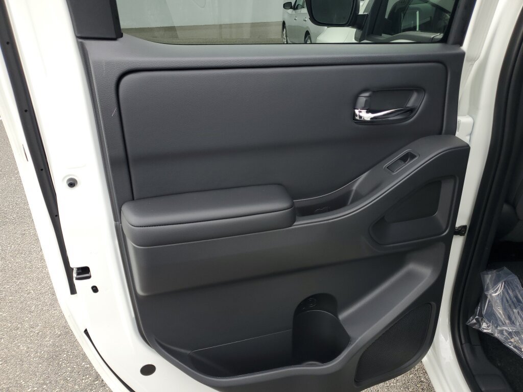 New 2026 Nissan Frontier SV w/ SV Convenience Package RWD image 9