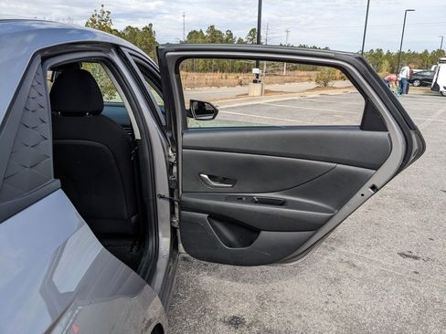 Used 2024 Hyundai Elantra SEL image 53