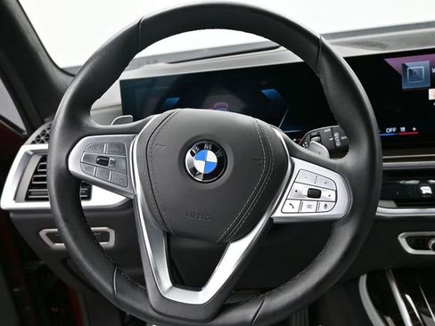 Used 2025 BMW X7 xDrive40i image 12
