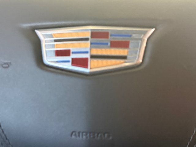 Used 2024 Cadillac Escalade Sport Platinum w/ LPO, ONYX Package AWD/4WD image 5