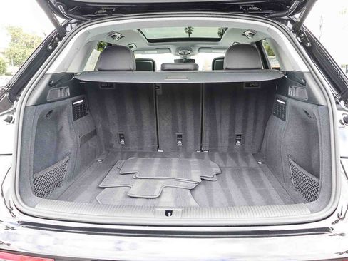 Used 2023 Audi Q5 2.0T Prestige w/ Prestige Package AWD/4WD image 27