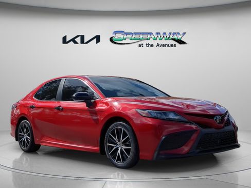 Used 2022 Toyota Camry SE image 24