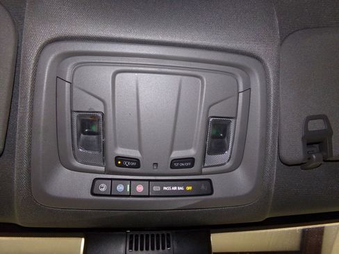 Used 2023 Chevrolet Silverado 1500 LTZ image 18