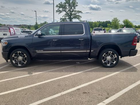 Used 2021 RAM 1500 Limited AWD/4WD image 2