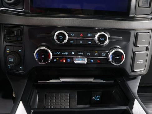 Used 2025 Ford F250 Platinum image 10