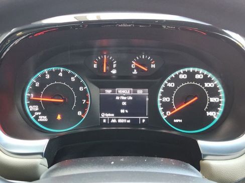 Used 2022 Chevrolet Traverse LS image 13