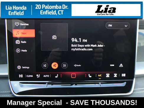 Used 2025 Volkswagen Tiguan SE R-Line image 22