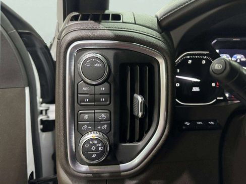 Used 2021 GMC Sierra 3500 Denali w/ Denali Ultimate Package image 31