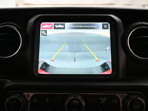 Used 2020 Jeep Gladiator Rubicon image 28