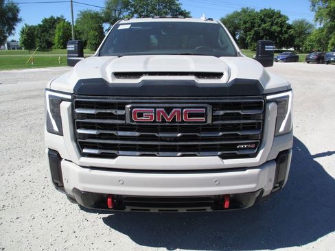 New 2026 GMC Sierra 2500 AT4 w/ AT4 Premium Plus Package AWD/4WD image 11