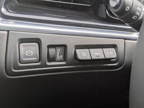 New 2025 Cadillac XT6 Premium Luxury w/ Platinum Package FWD image 18