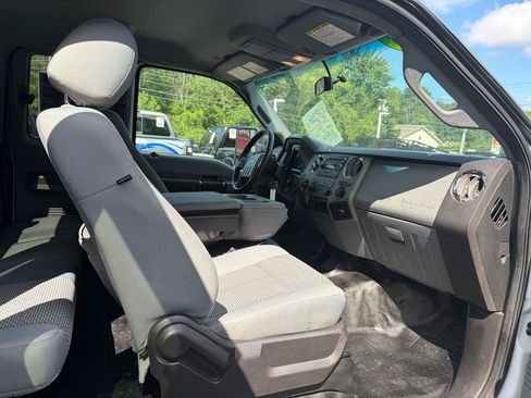 Used 2016 Ford F250 XLT w/ XLT Interior Package AWD/4WD image 37