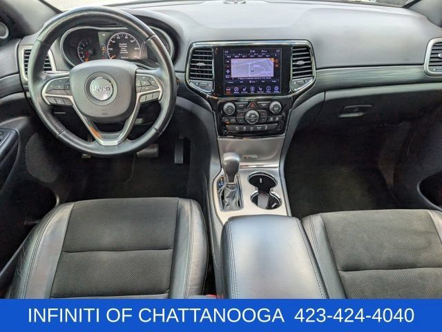 Used 2020 Jeep Grand Cherokee Altitude RWD image 11