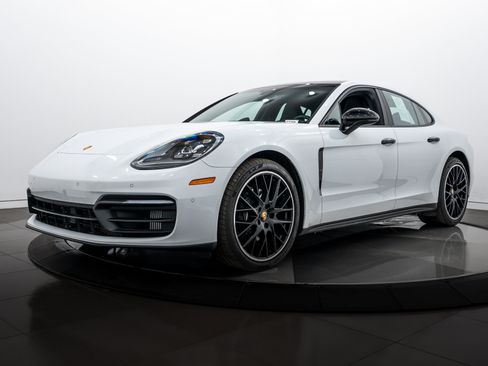 Certified 2021 Porsche Panamera 4 image 1