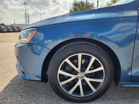 Used 2017 Volkswagen Jetta SE FWD image 5