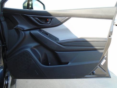 Used 2018 Subaru Crosstrek 2.0i Premium w/ Moonroof Package image 31