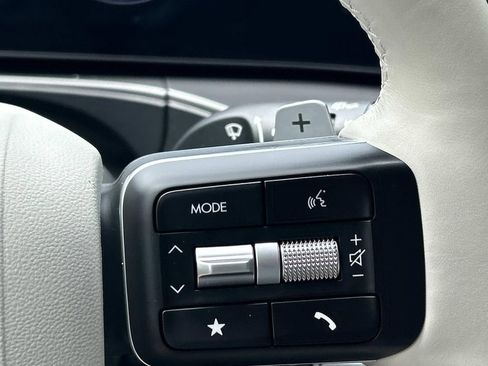 Certified 2025 Hyundai Santa Fe SEL FWD image 28
