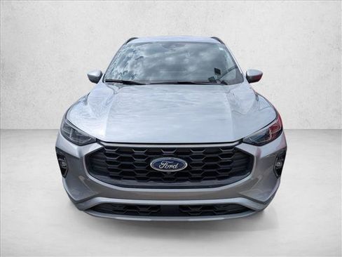 Used 2023 Ford Escape ST-Line Elite w/ Premium Technology Package AWD/4WD image 2
