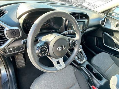 Used 2021 Kia Soul S image 12