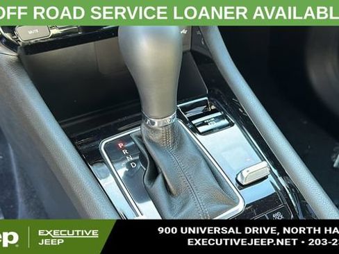 Used 2025 Jeep Compass Limited w/ Sun & Sound Group AWD/4WD image 17