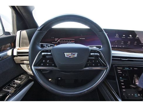 New 2026 Cadillac Escalade Platinum Sport w/ LPO, ONYX Package AWD/4WD image 14