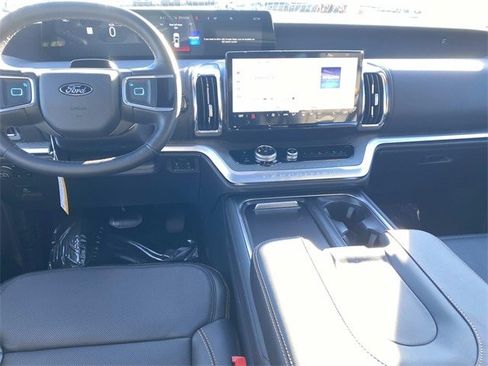 New 2026 Ford Expedition Tremor image 32