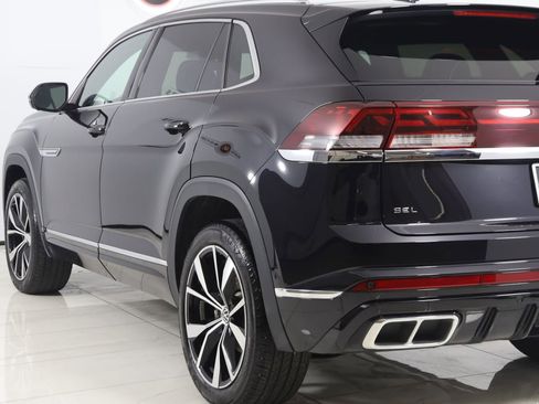 Used 2025 Volkswagen Atlas Cross Sport SEL Premium R-Line AWD/4WD image 24