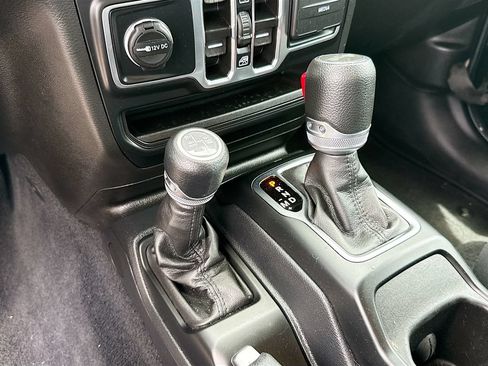 Used 2023 Jeep Wrangler Unlimited w/ Cold Weather Group AWD/4WD image 17