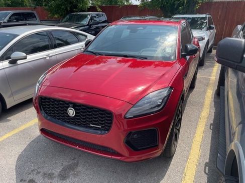 Used 2024 Jaguar E-PACE R-Dynamic SE image 2
