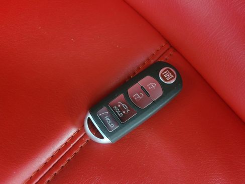 Used 2017 FIAT 124 Spider Classica RWD image 32