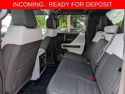 Used 2025 GMC Hummer EV 3X AWD/4WD image 28