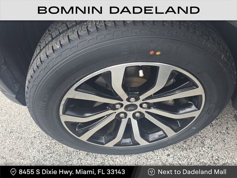 Used 2022 Ford Explorer ST-Line w/ Class IV Trailer Tow Package image 9