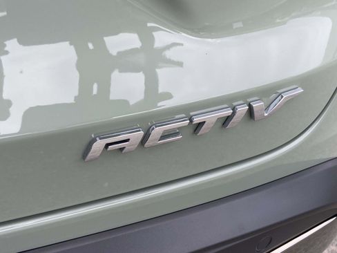 Used 2025 Chevrolet Trax ACTIV w/ Driver Confidence Package image 30