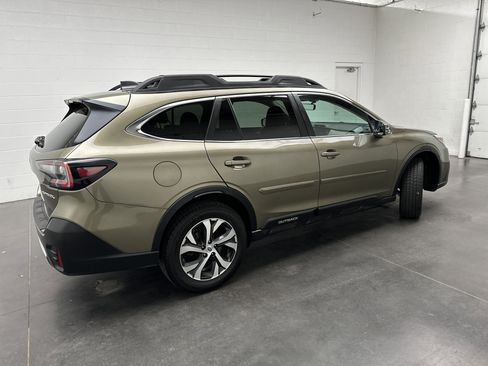 Used 2021 Subaru Outback Limited AWD/4WD image 9