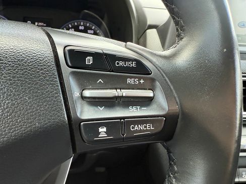 Used 2021 Hyundai Kona Ultimate w/ Cargo Package image 35