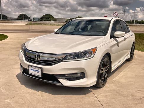 Certified 2017 Honda Accord Sport Special Edition image 2