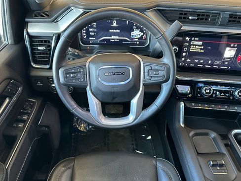 Certified 2024 GMC Sierra 2500 Denali w/ Denali Reserve Package AWD/4WD image 15