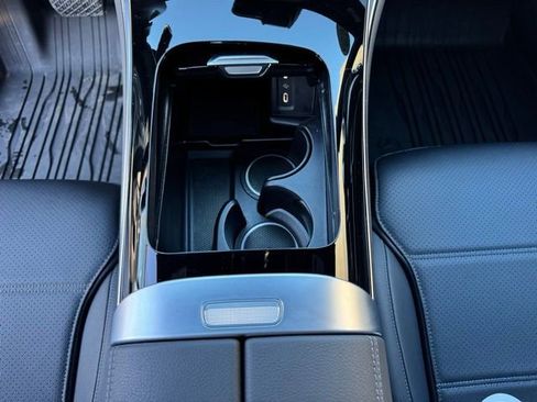 Used 2026 Mercedes-Benz GLC 300 GLC 300 image 16