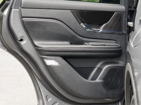 Used 2022 Lincoln Corsair Reserve image 20