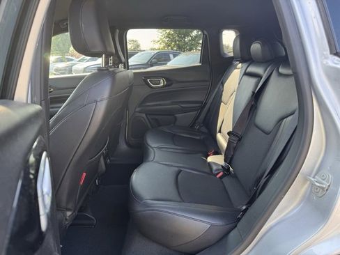 Used 2024 Jeep Compass Trailhawk image 22