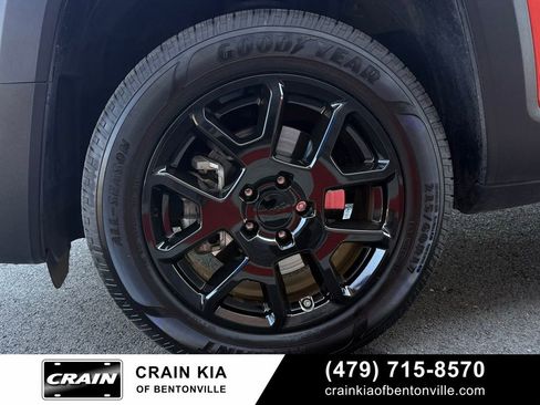 Used 2021 Jeep Renegade Latitude image 34