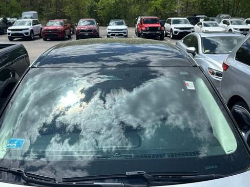 Used 2023 Lincoln Corsair AWD w/ Equipment Group 101A image 7