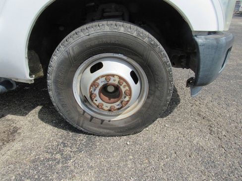 Used 2014 Ford F350 XL w/ Power Equipment Group RWD image 10