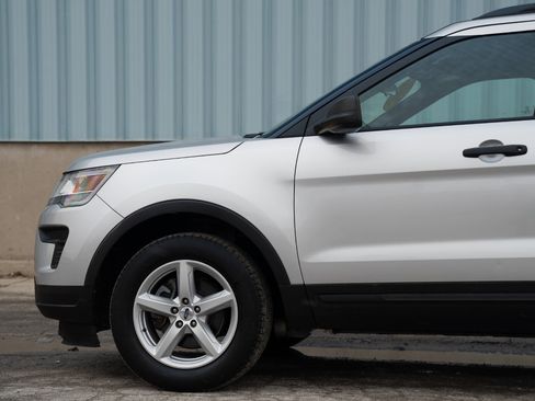 Used 2018 Ford Explorer 4WD image 7