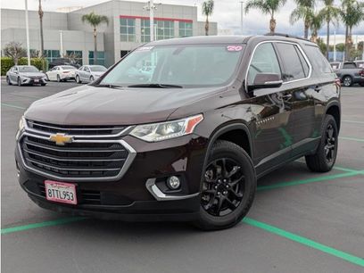 Used 2020 Chevrolet Traverse LT